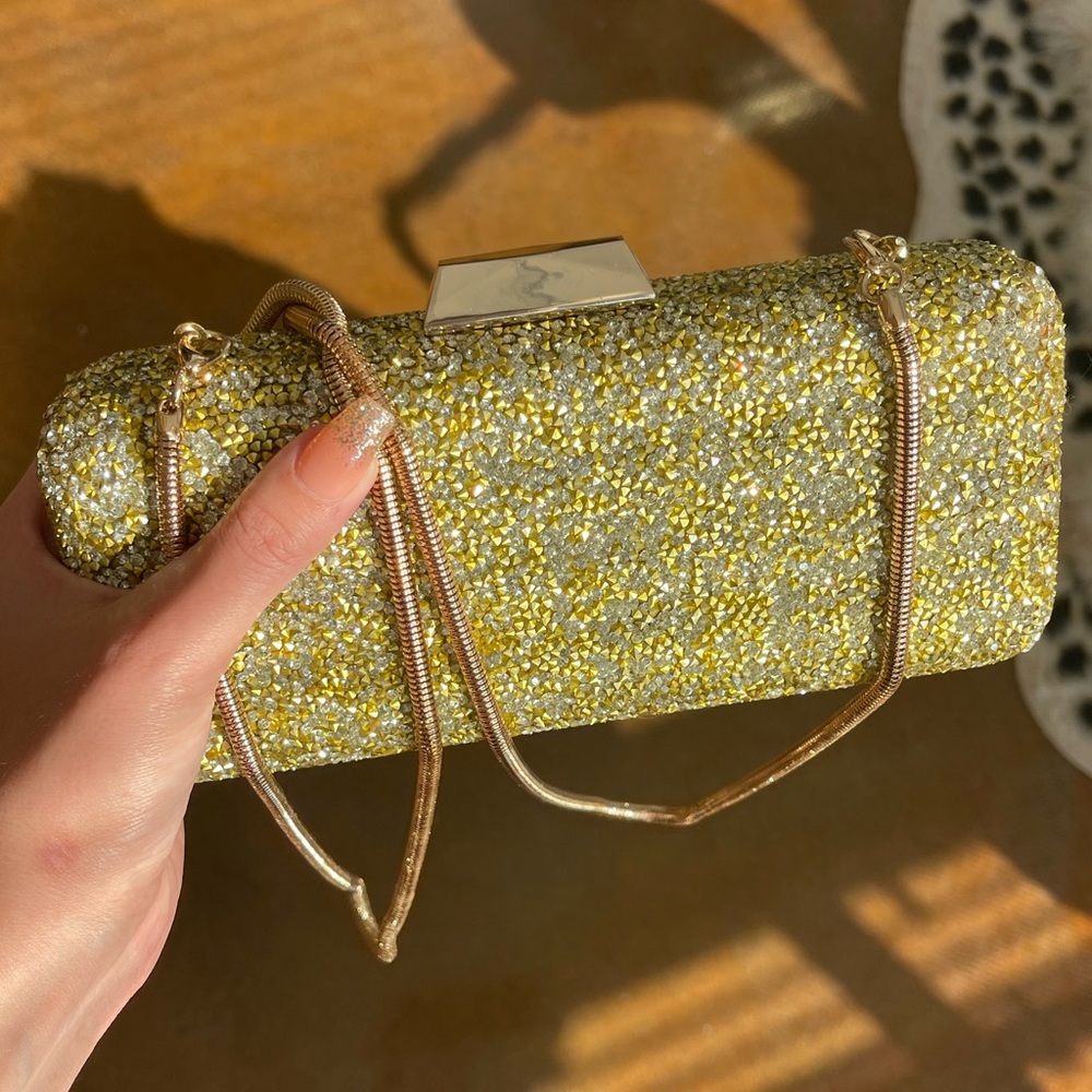 GOLD 🤩GLITTER ⭐️EVENING BAG & CLUTCH 💫SAKS FIFTH AVENUE 🥂SUMMER SOLSTICE✨